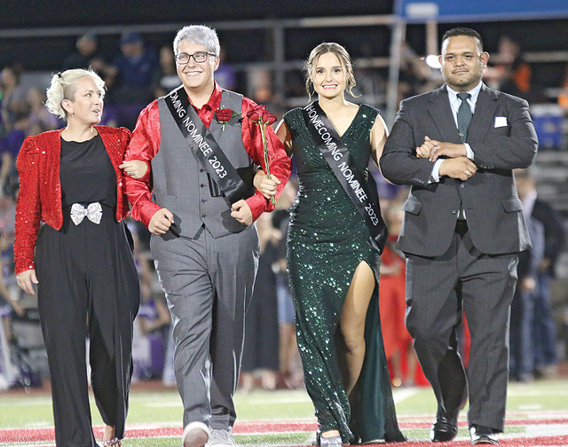 Mississippi high school student crowned homecoming queen, leads football  team to victory in OT - National